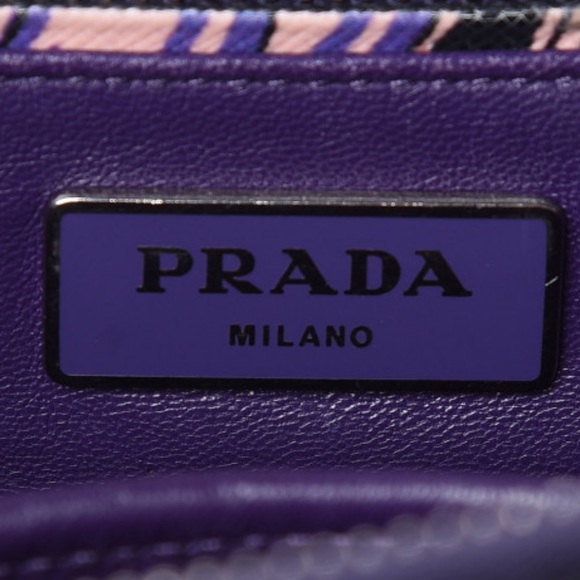 PRADA BAG - Picture 3 of 6
